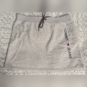 Tommy jeans gray mini skirt Sz: XL